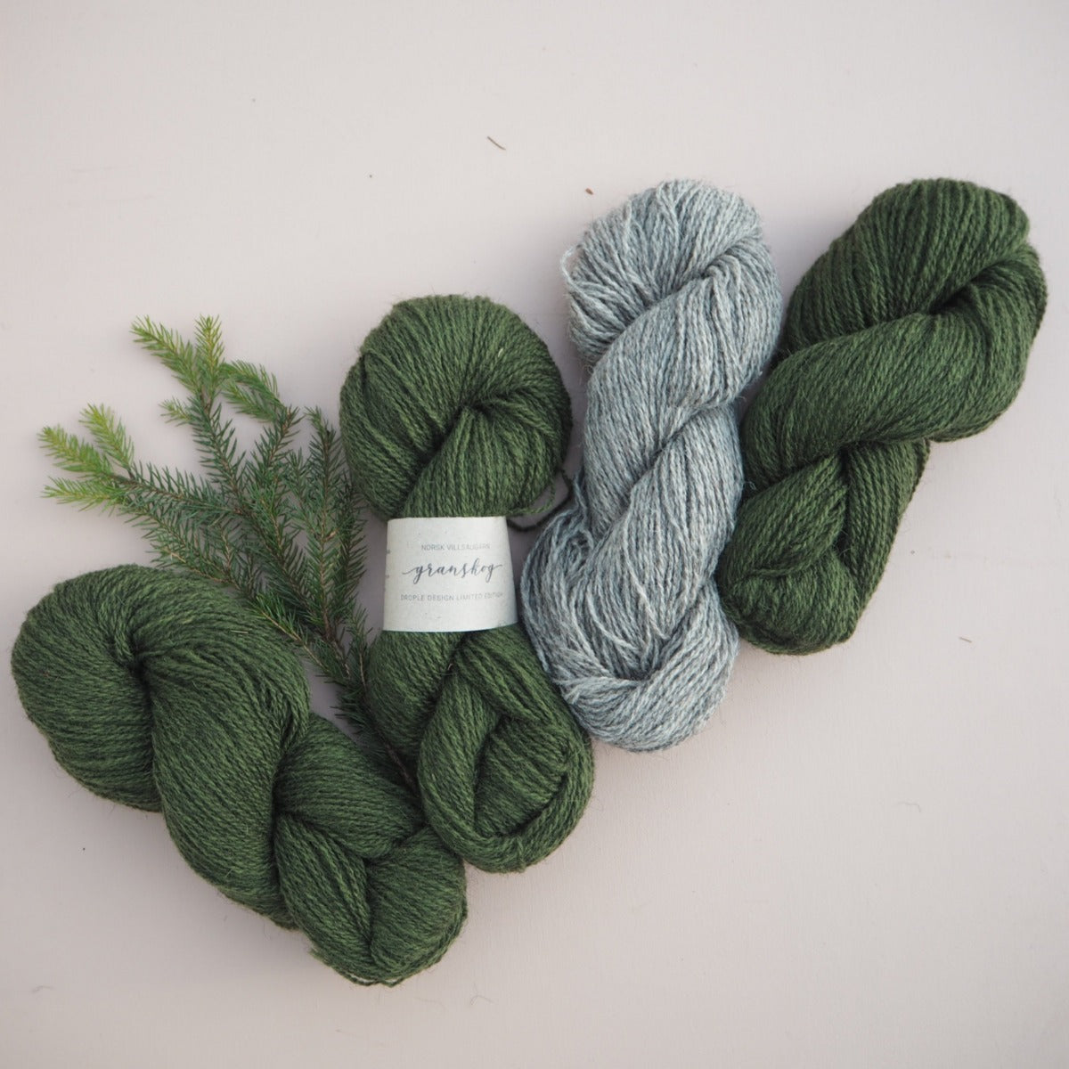 Drople Design Limited Editon Villsaugarn i fargen granskog!